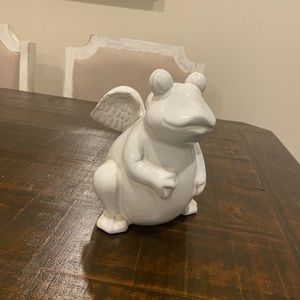 Flying fat frog ceramic